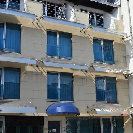 Alexander's Hotel 4*